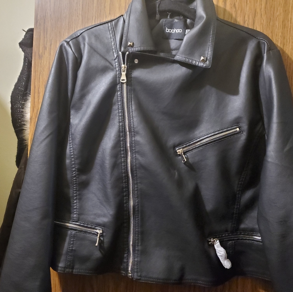 "Leather" studded collar cropped jacket